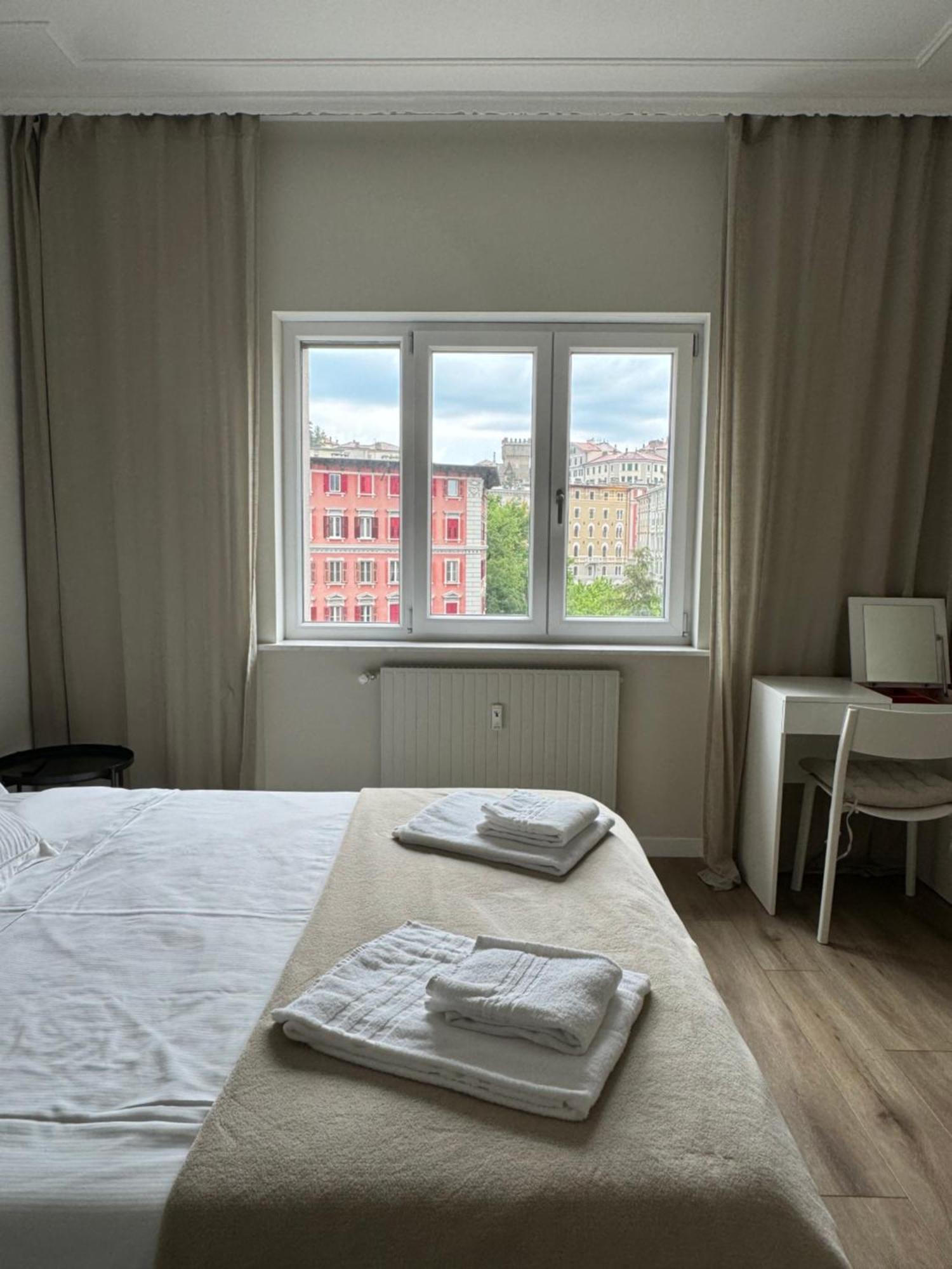 Maison Floran Appartamento In Centro A Trieste Eksteriør bilde